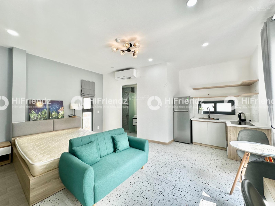 Modern Studio Apartment in Q3