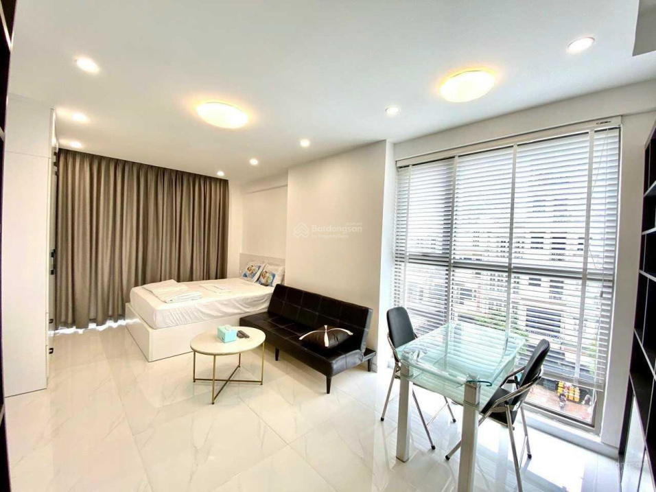 Modern Studio Apartment with Pool in Millennium