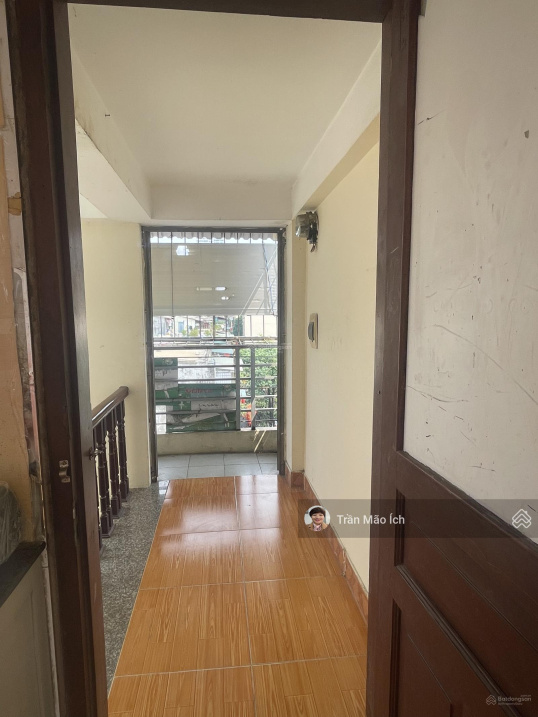 Spacious 46m² Split Room with Natural Light