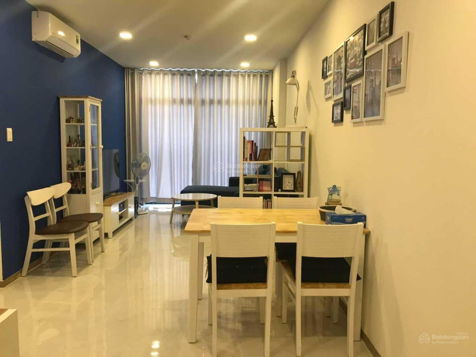 Spacious 2-Bedroom Apartment in Riva Park, Quận 4 with Saigon View