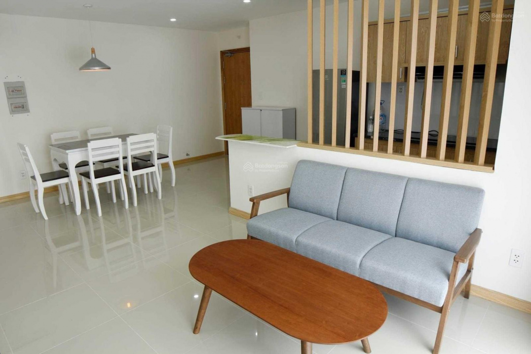 Large 2-Bed Corner Apartment in Jamona City
