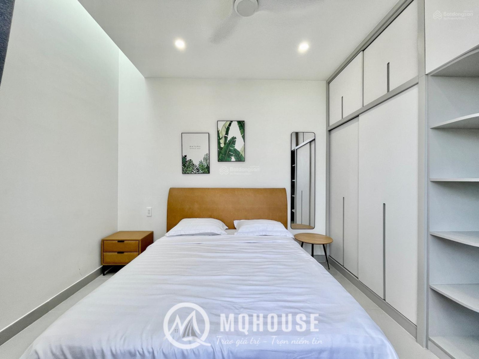 Spacious 3-Bedroom Flemington Apartment with Modern Design