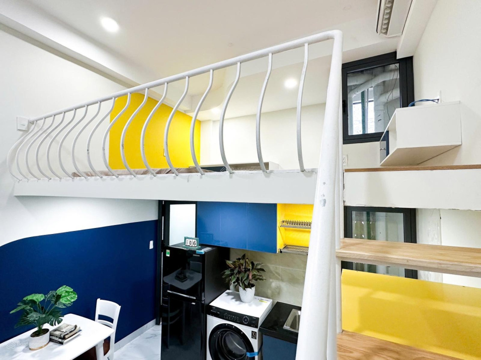 Modern Studio Apartment with Designer Interior