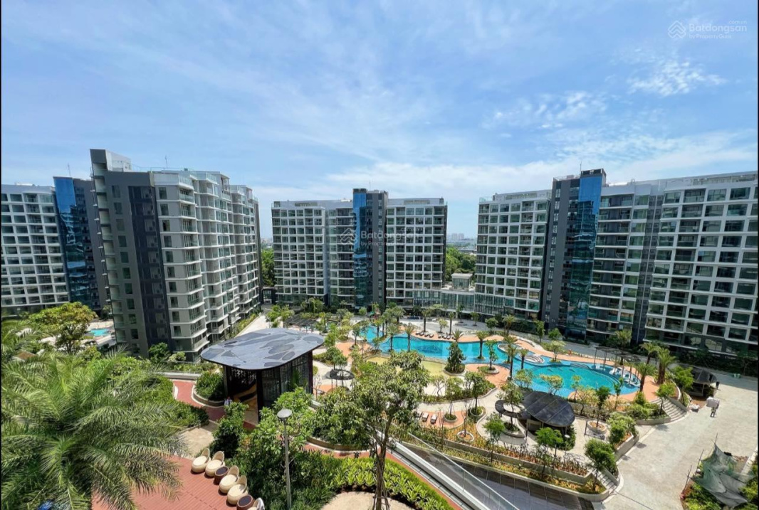 2-Bedroom Diamond Complex Apartment with Full Amenities
