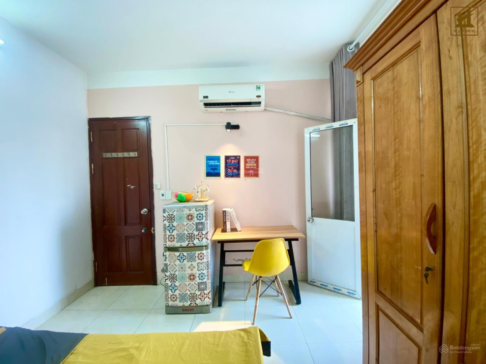 Modern Studio near Central Market and Transportation