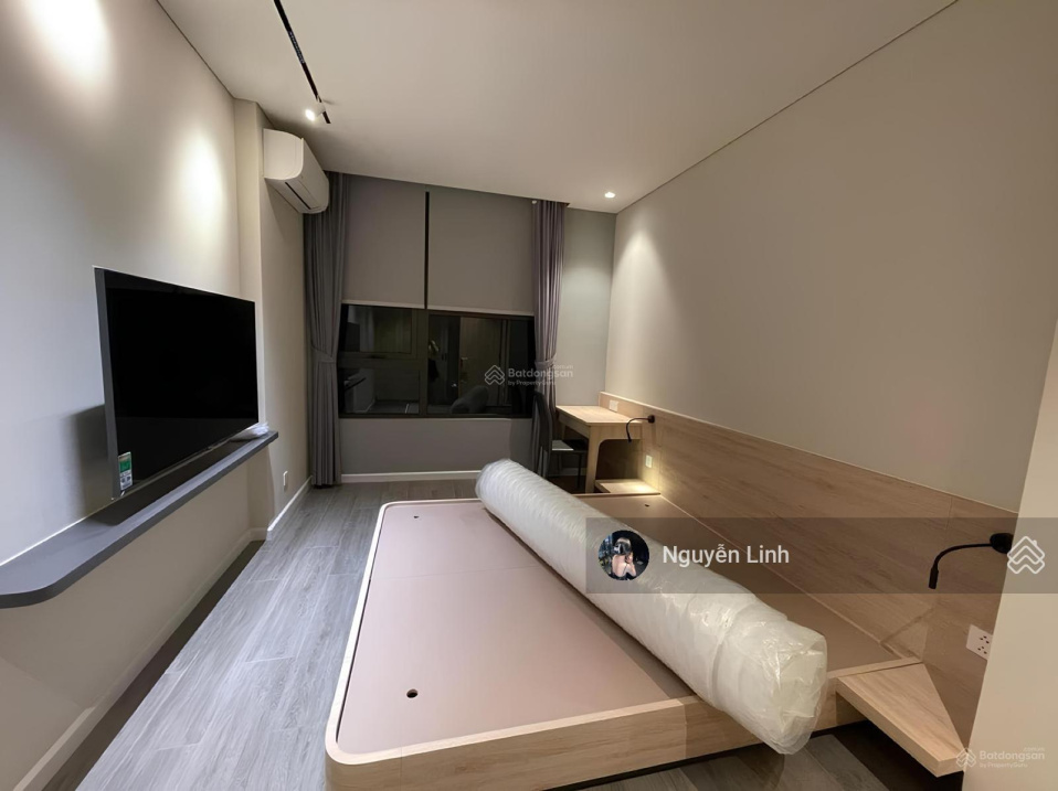 Modern 75m² Two-Bedroom Apartment with Designer Interior