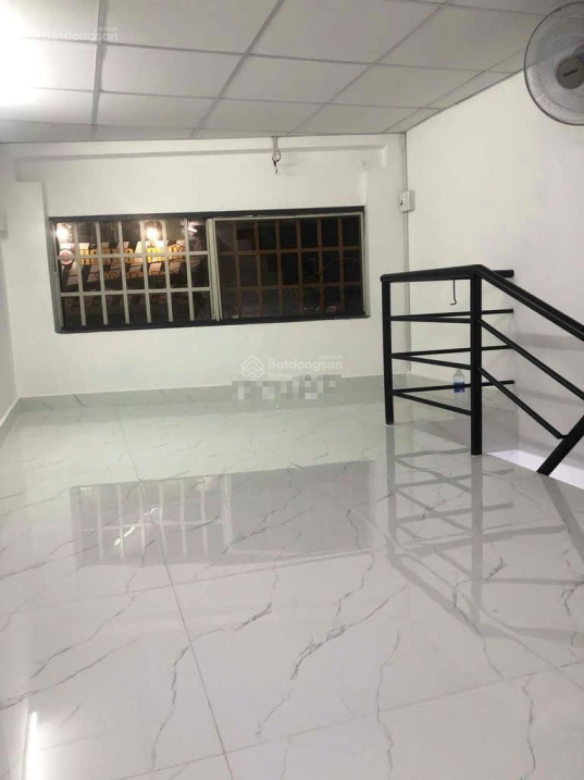 Small 15m² House in Lac Long Quan