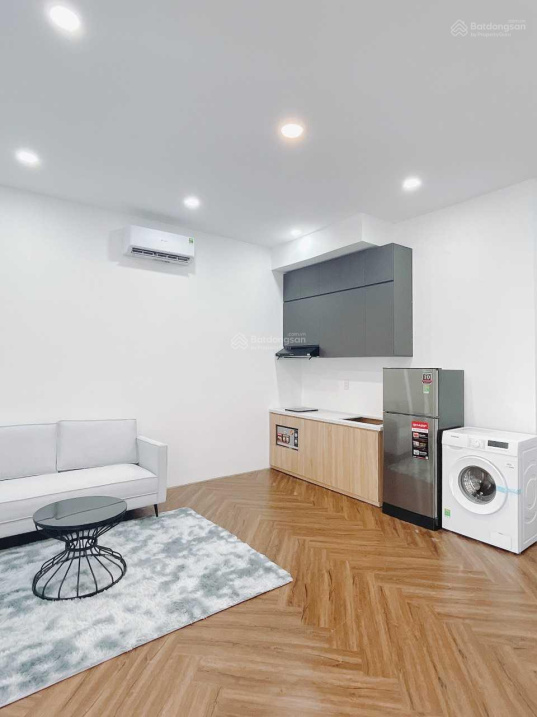 Modern Studio Apartment Near Thi Nghe Bridge