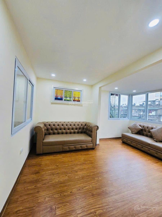 Spacious 3-Bedroom Apartment in Giảng Võ Complex