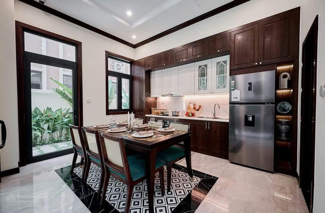 Modern 5-Floor Townhouse in Vinhomes Ocean Park