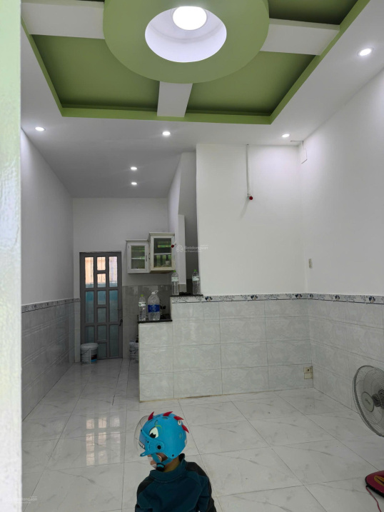 3-Bedroom House in District 8 with Air Conditioning
