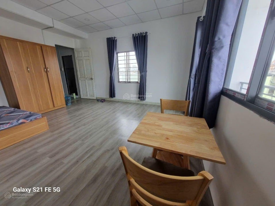 Modern Studio Apartment with Full Furnishings at Nguyen Thi Dinh