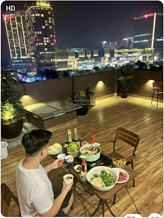 Modern Studio Near Lotte Mall with Lake View