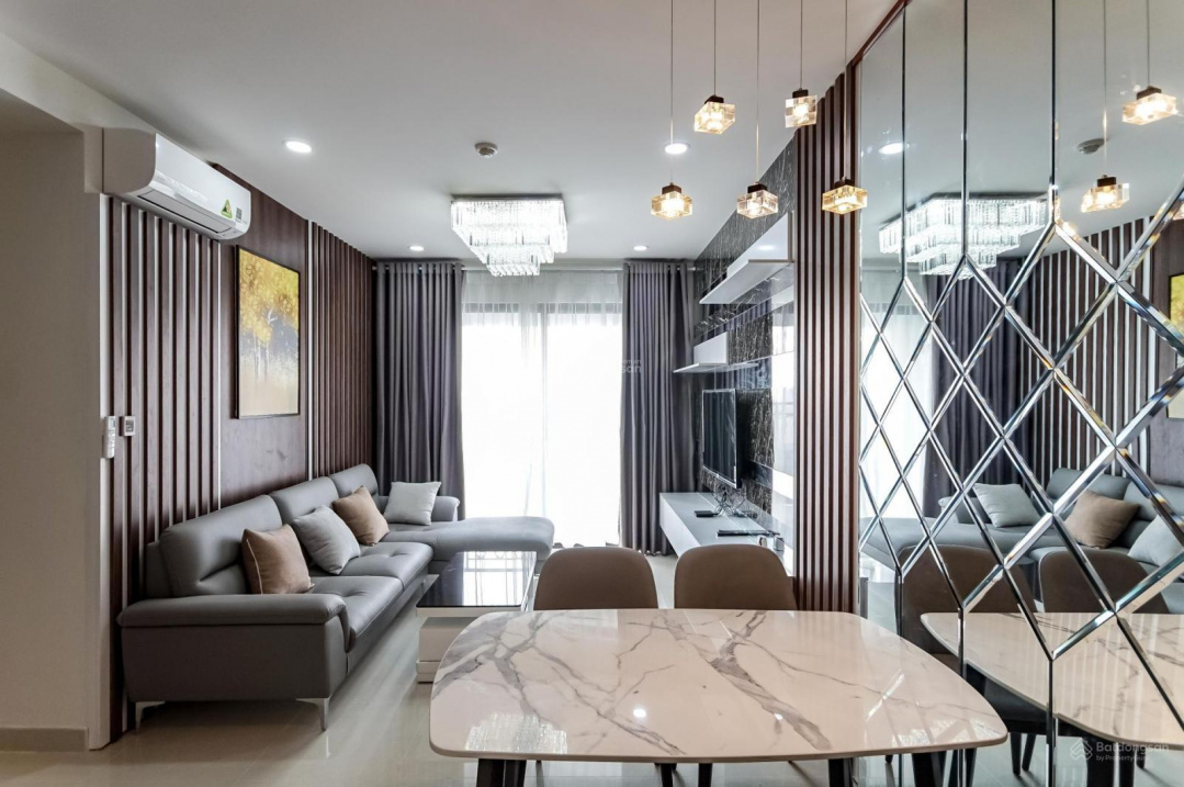 Modern 2-3 Bedroom La Astoria Apartment