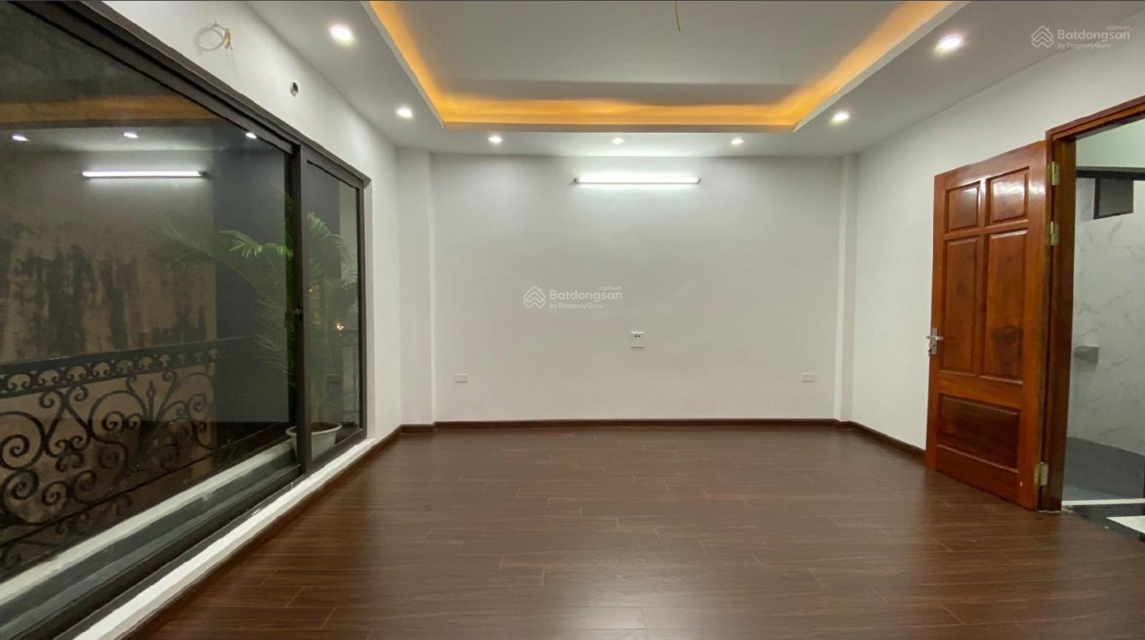 Newly Built House near Hoang Cau - 5 Floors with Garage