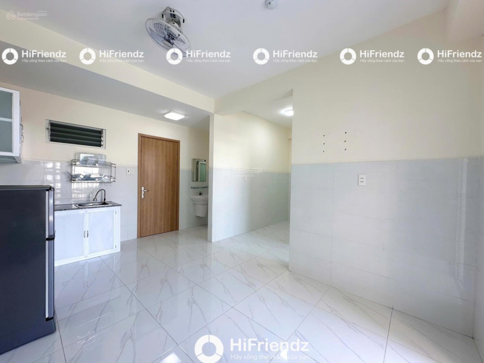Modern 1-Bedroom Serviced Apartment Near Dam Sen