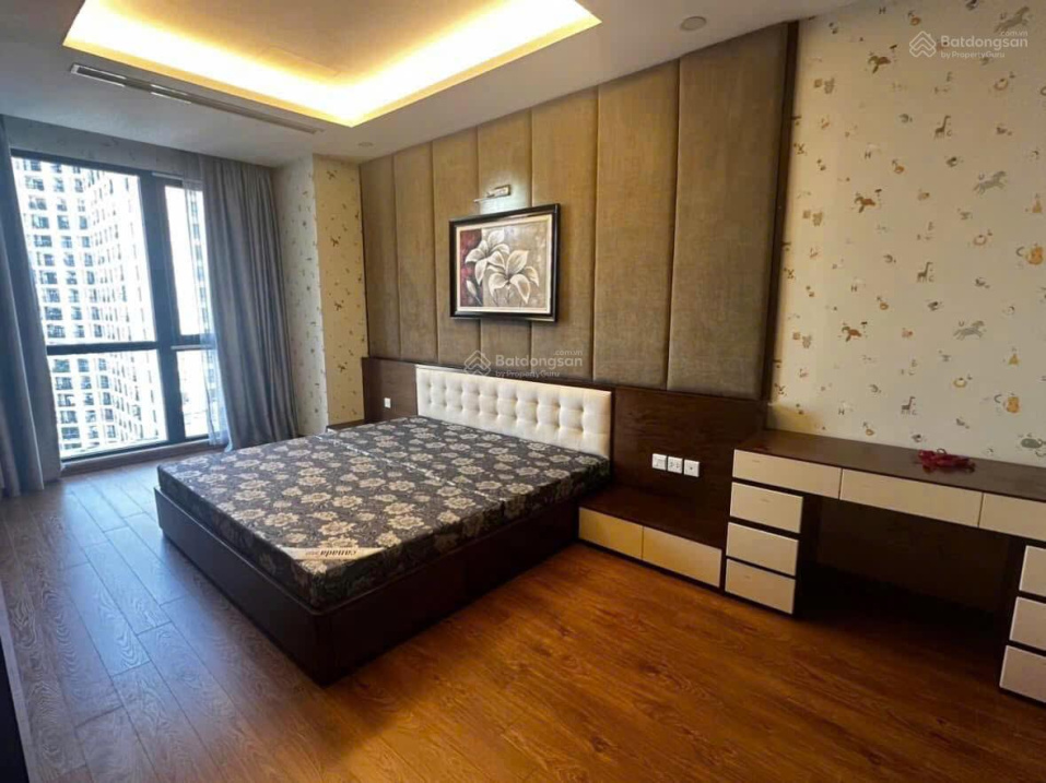 Spacious 3BR Royal City Apartment with Modern Amenities