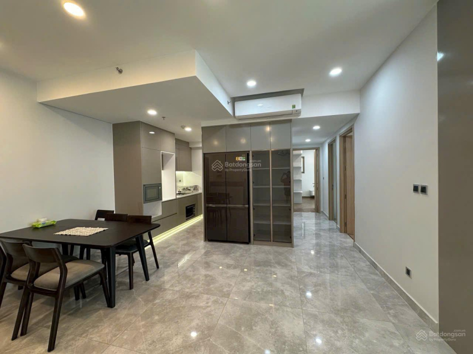 Luxurious 3BR Midtown Peak Apartment with Views