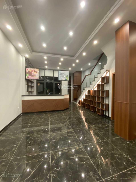 Modern Townhouse with Multiple Size Options