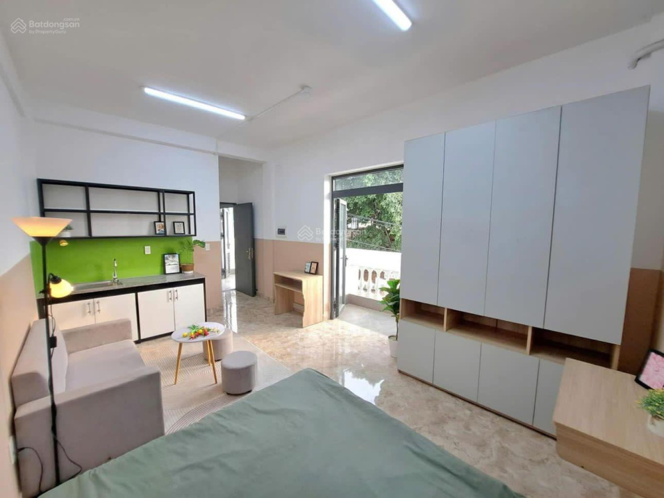 Modern 30m² Studio Apartment with Balcony