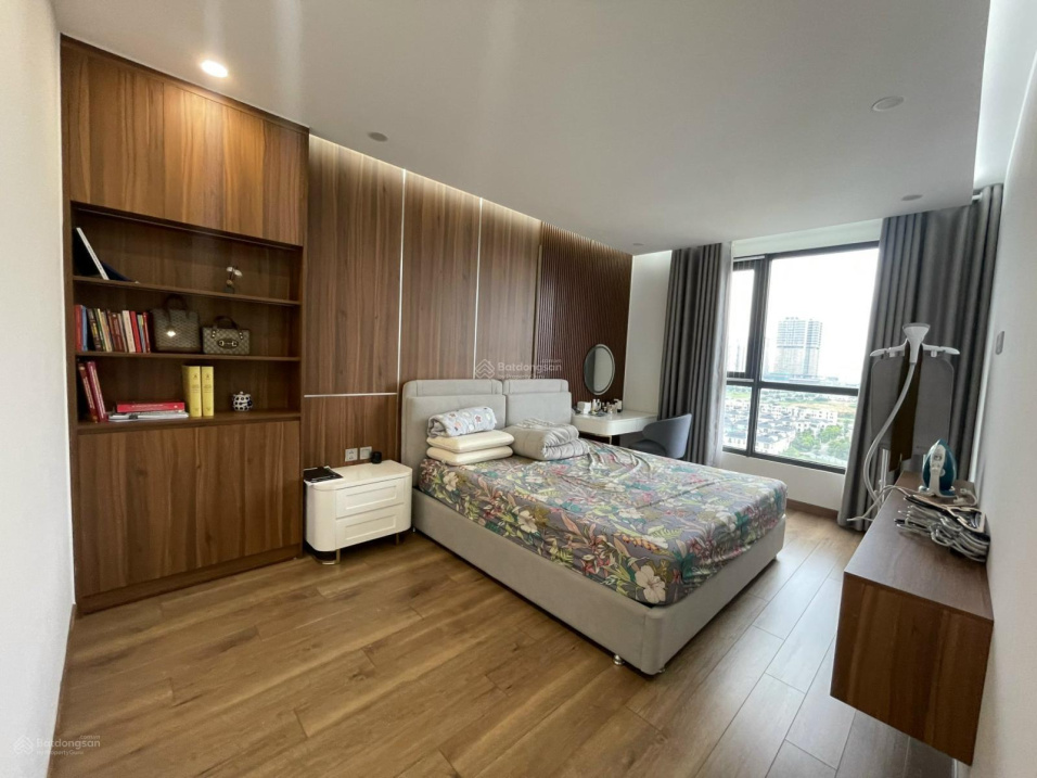 Spacious 3-bedroom apartment in 6th Element, Tay Ho, Hanoi