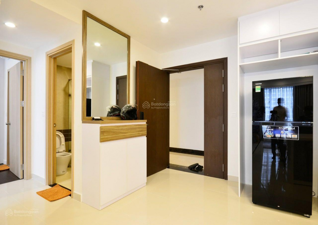 Modern Studio and 1-2 Bedroom River Gate Apartments