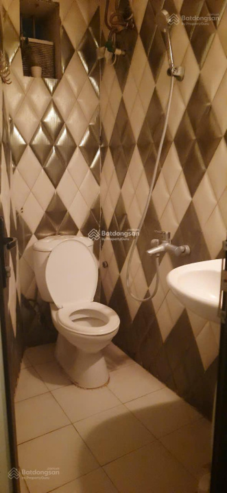 Centrally Located Ba Dinh District Rental - Close to Kim Ma Street