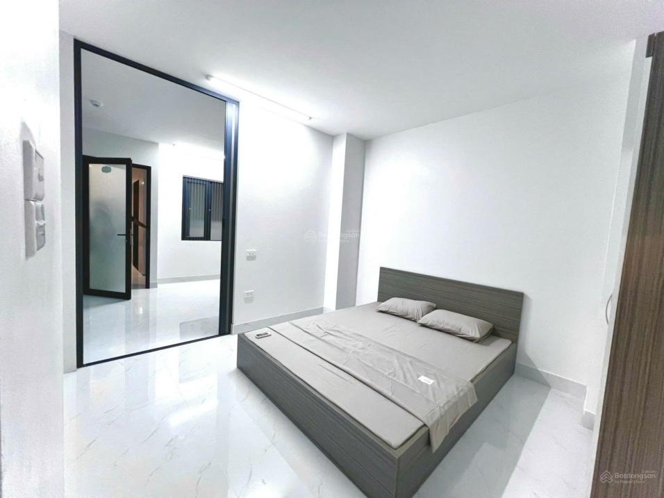 Modern 40m² Studio with Balcony and Elevator