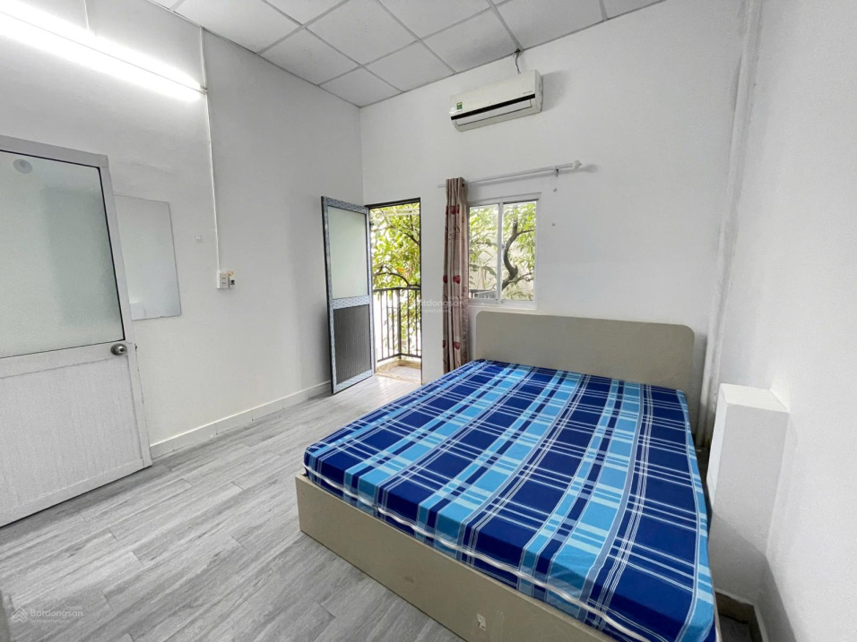 Modern 2-Bedroom Apartment in District 1 Center
