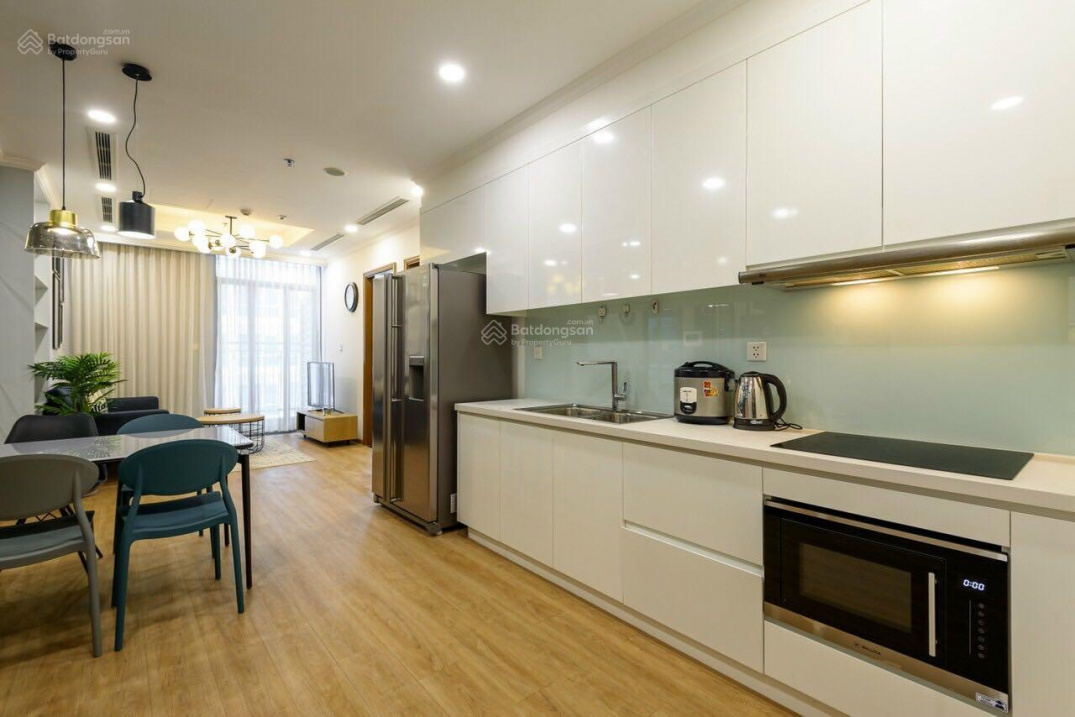 Modern 1-Bedroom Apartment with River View