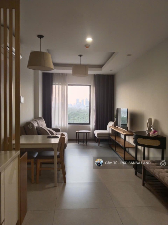 Modern 1-Bedroom Apartment with City View