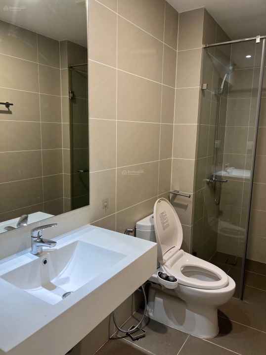 Modern 2-Bedroom Apartment at Kosmo Tay Ho