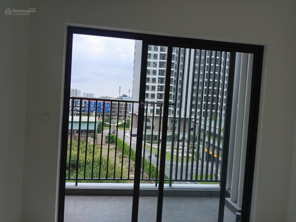 Modern 1BR Apartment with City View