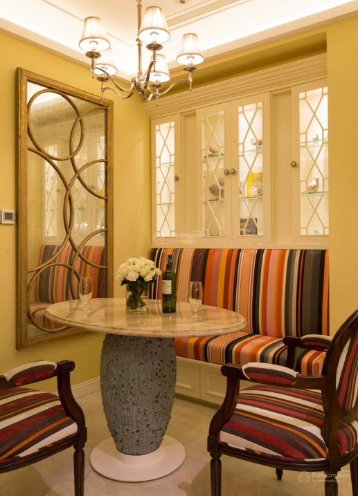 Luxurious Golden Mansion Apartment in Phu Nhuan