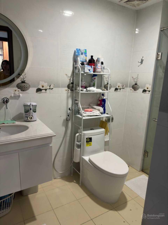 Spacious 3-bedroom apartment at 60 Hoang Quoc Viet, Cau Giay, Hanoi