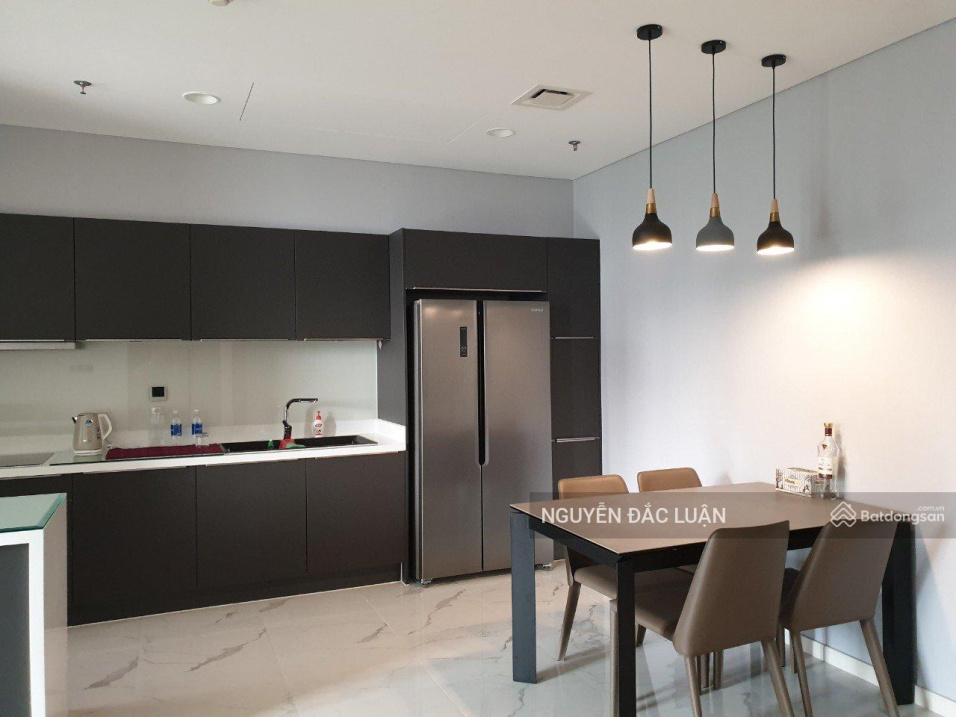 Modern 2BR Corner Unit at Sarina Sala
