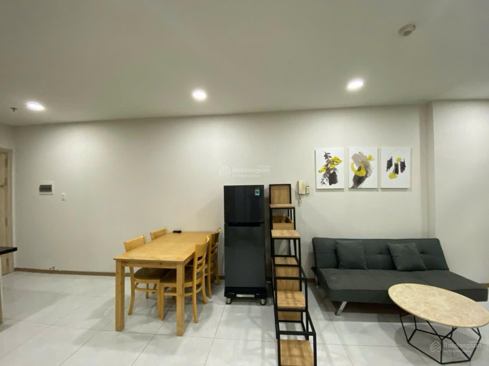 Modern 60m² One-Bedroom Apartment in Riva Park