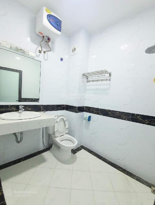 4-Bedroom House with Modern Design in Hao Nam