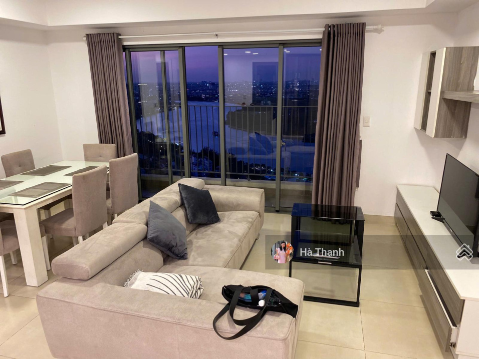 Spacious 3-Bedroom Apartment with River View