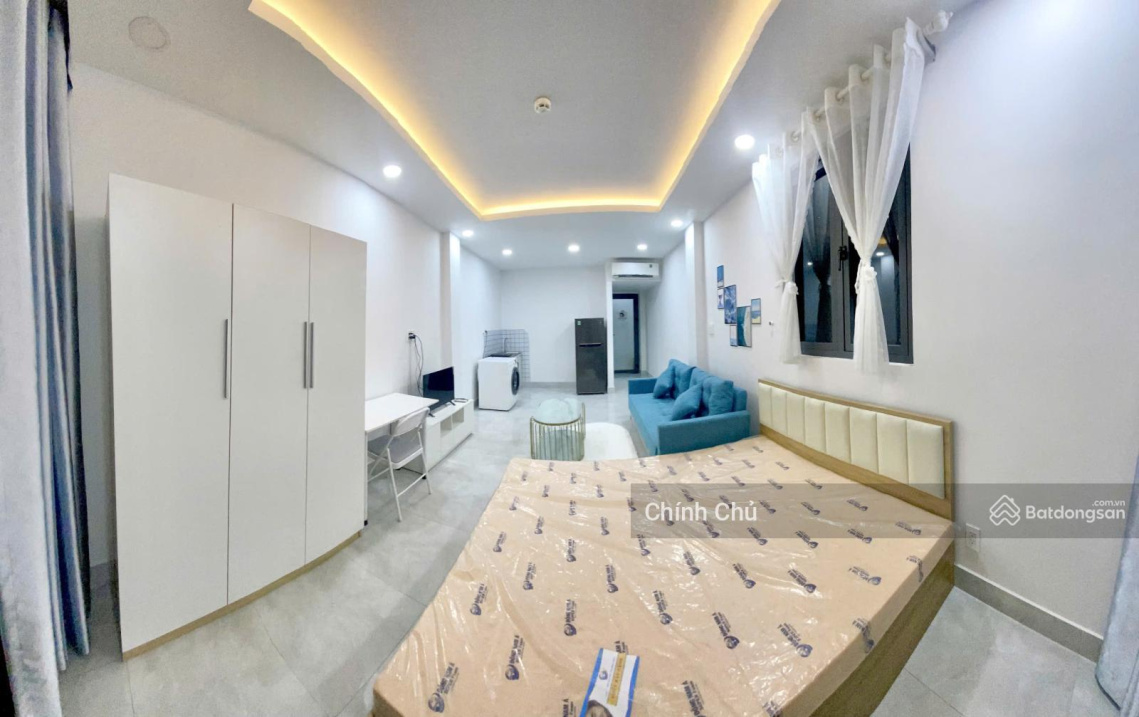 Modern Studio Apartment with Full Amenities