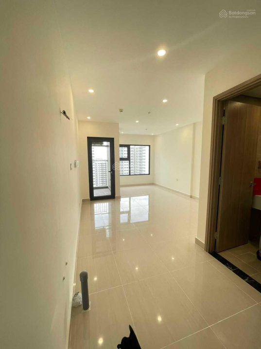 Modern 30m² Studio Apartment with Air Conditioning