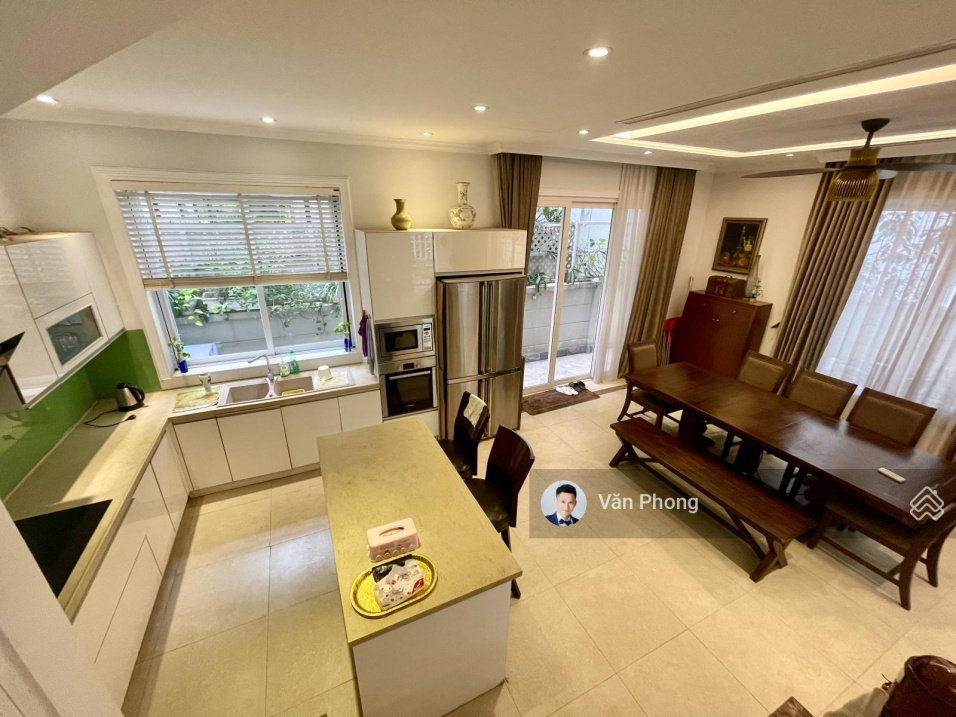 Luxury Villa in Vinhomes Riverside, Hanoi