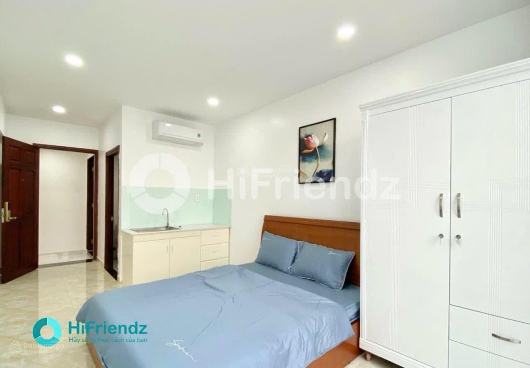 Modern Studio with Large Balcony Near Phu My Hung