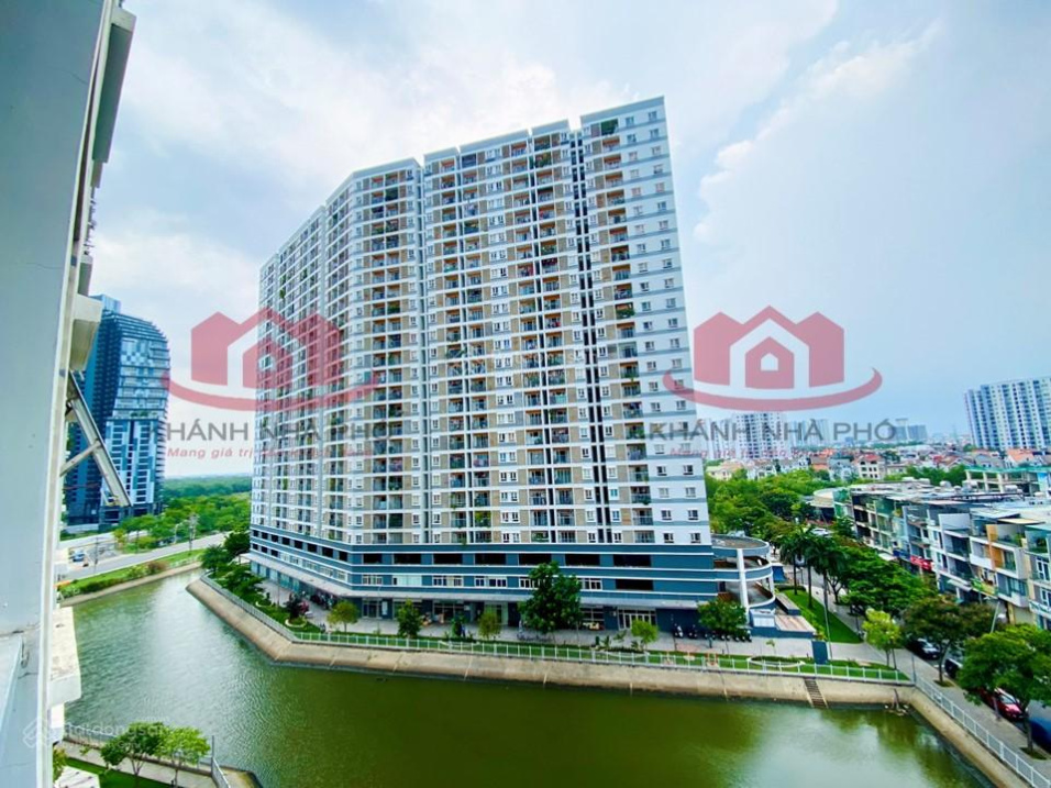 73m² Corner Apartment with 2 Bedrooms, Waterfront