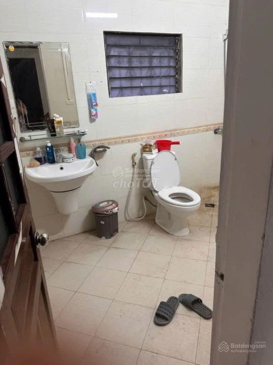 5-Floor Townhouse Near Bach Thao Park