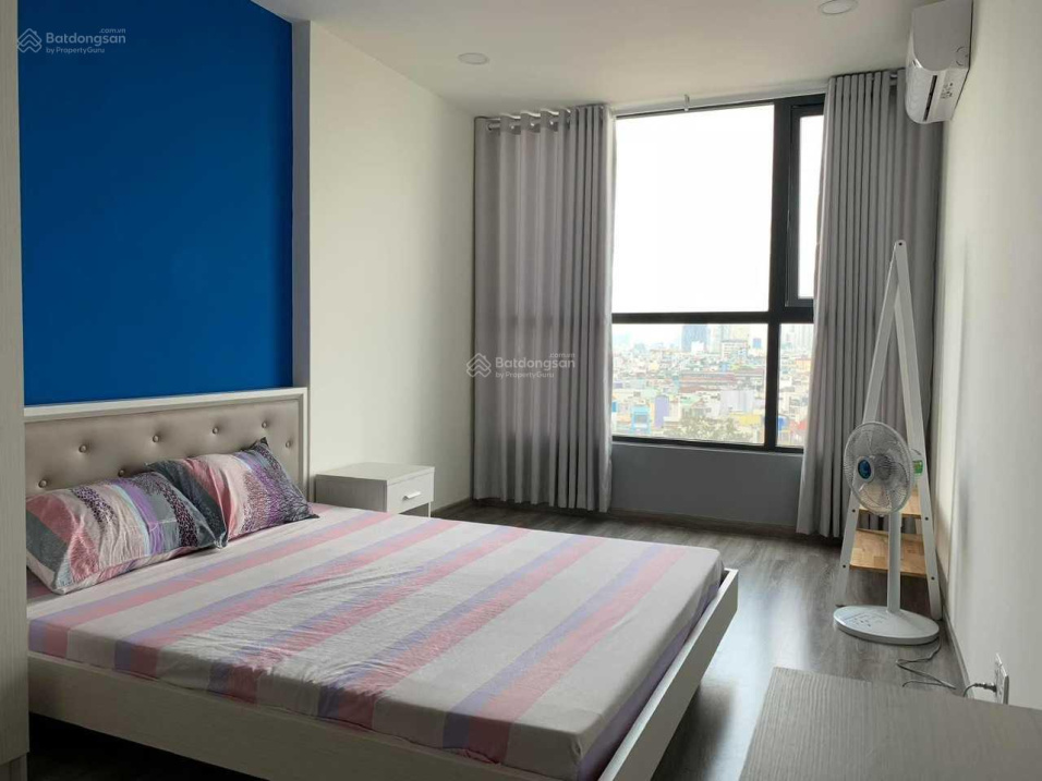 Spacious 2-Bedroom Apartment in Riva Park, Quận 4 with Saigon View