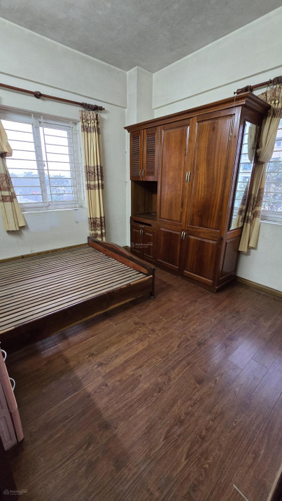 Spacious Apartment with Modern Amenities