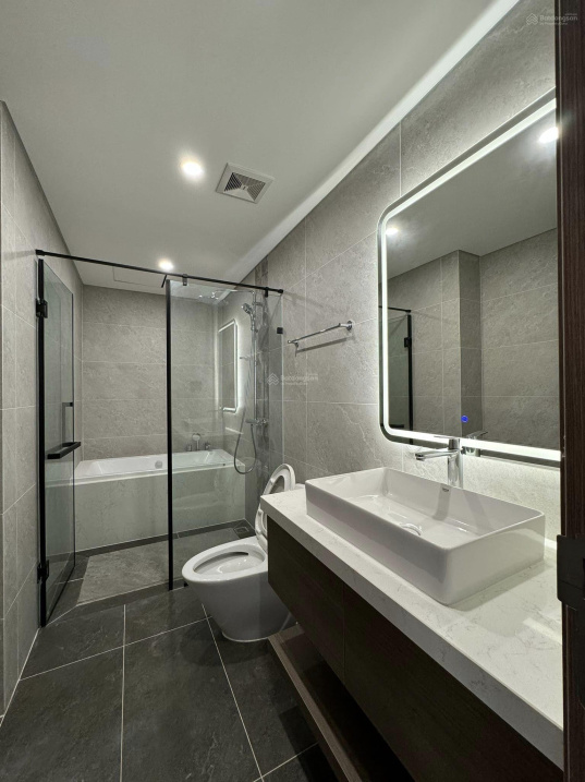 Modern 110m² 3-Bedroom Apartment with Full Furnishing