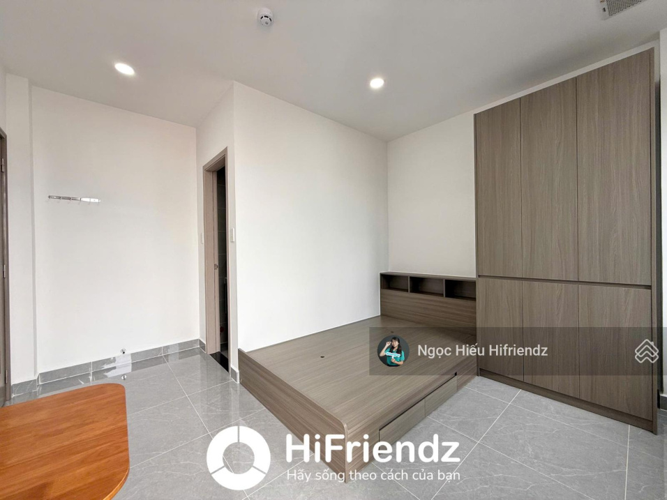 Studio Apartment with Balcony near Topaz Complex
