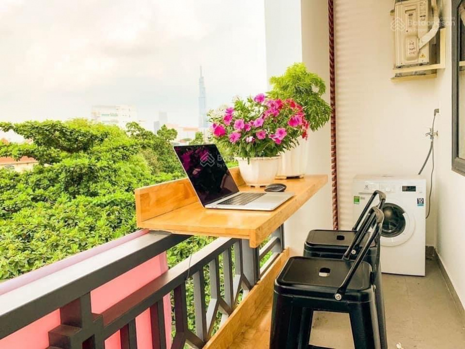 Modern Apartment with Workspace Near Coop Mart